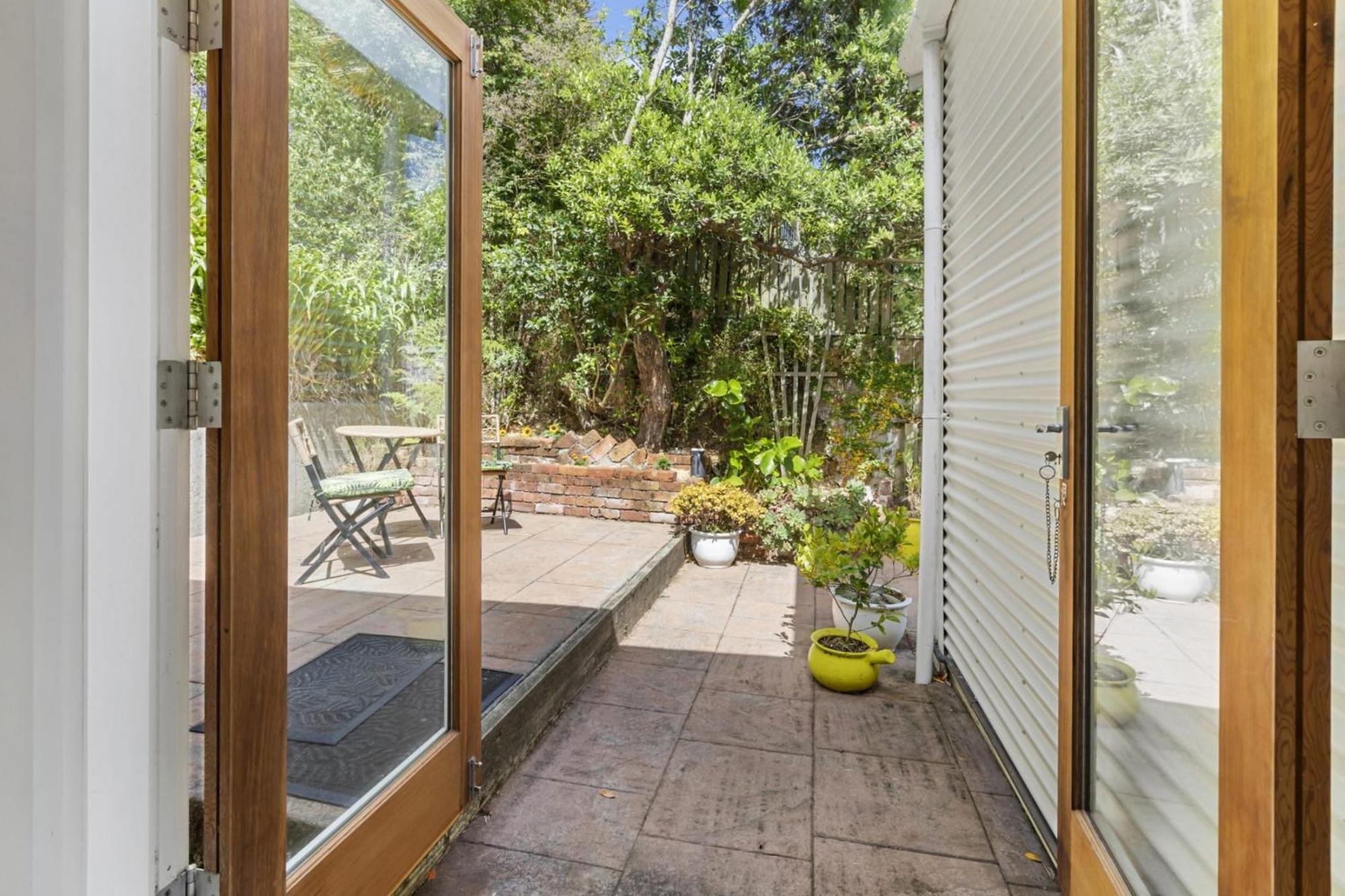 Peaceful & Private City Cottage With Carparks Wellington Buitenkant foto